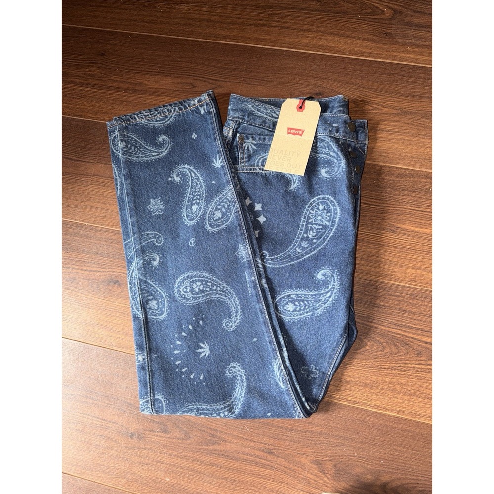 Levi Women's Jeans 32x32